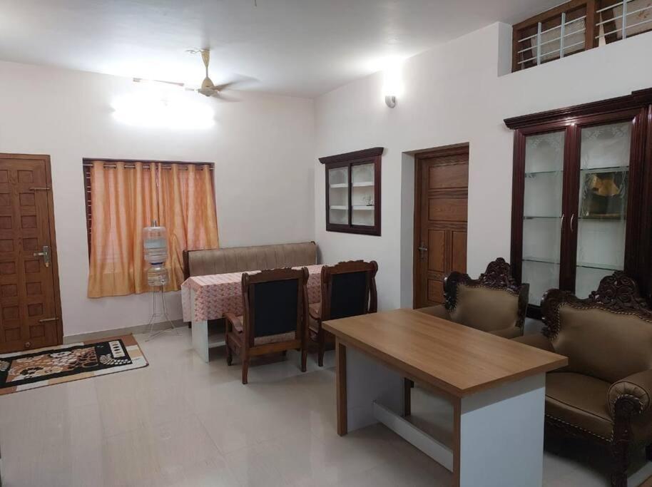 Home In Guruvayur-3 Bedroom Exterior foto