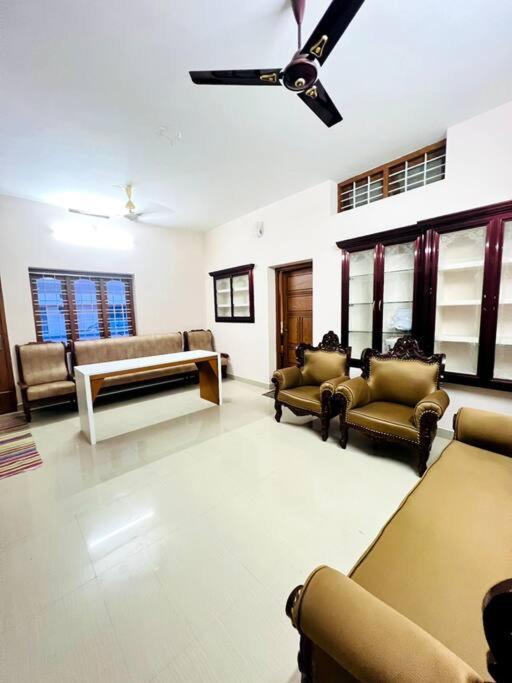 Home In Guruvayur-3 Bedroom Exterior foto